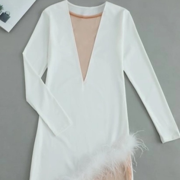 V Neck Dress - Picture 3 of 3